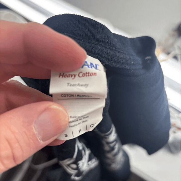 Taos Tattoo & Body Piercing Taos New Mexico Shirt Size Small on Gildan Tag EUC - Picture 4 of 4